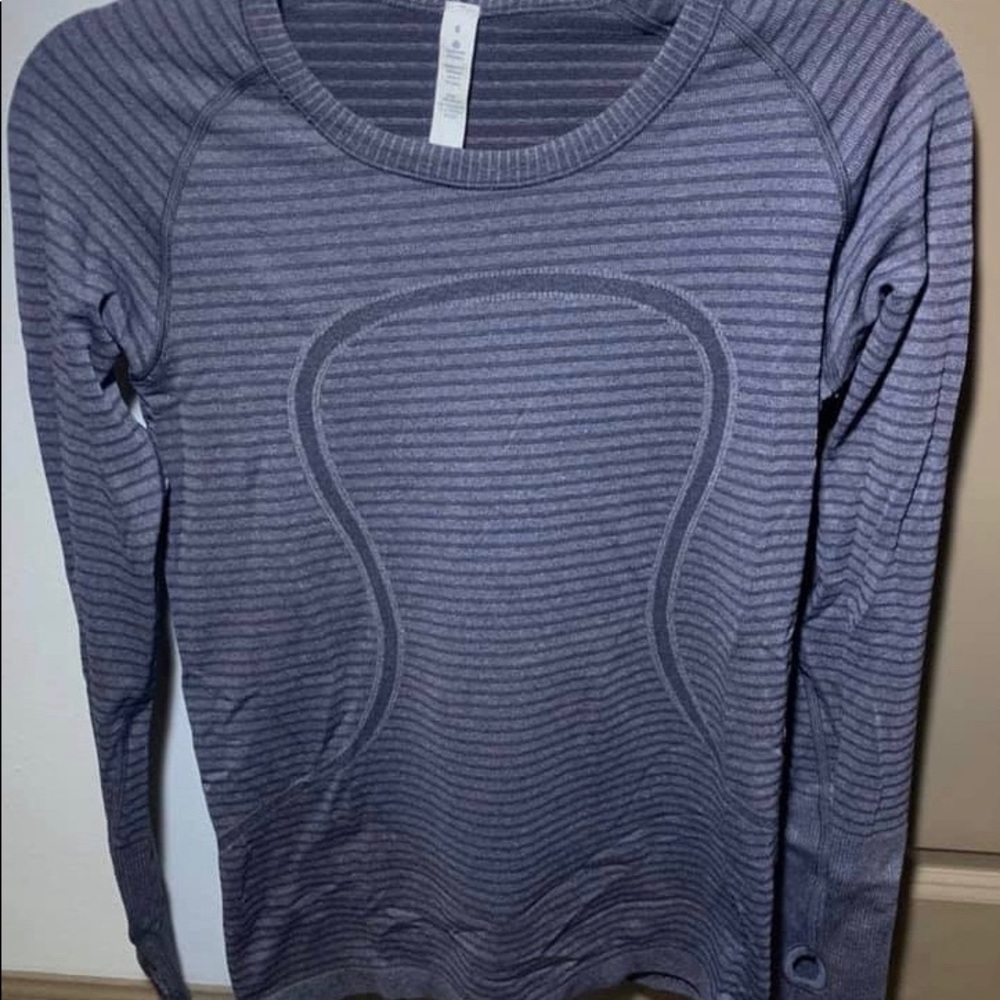 Lulu lemon long sleeve workout shirt